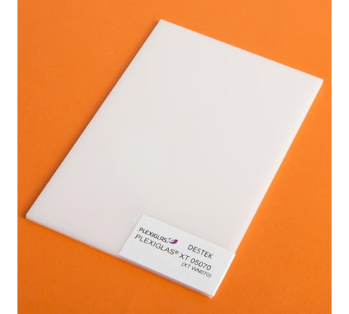 Экструзионные акриловые листы 1.8x2050x3050 мм PLAZCRYL ТУ купить в Минске