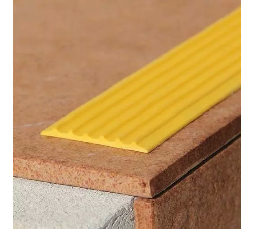 Накладки противоскользящие 50x12000x4 мм Нормал ТУ 2530-003-88668243-2016 купить в Минске